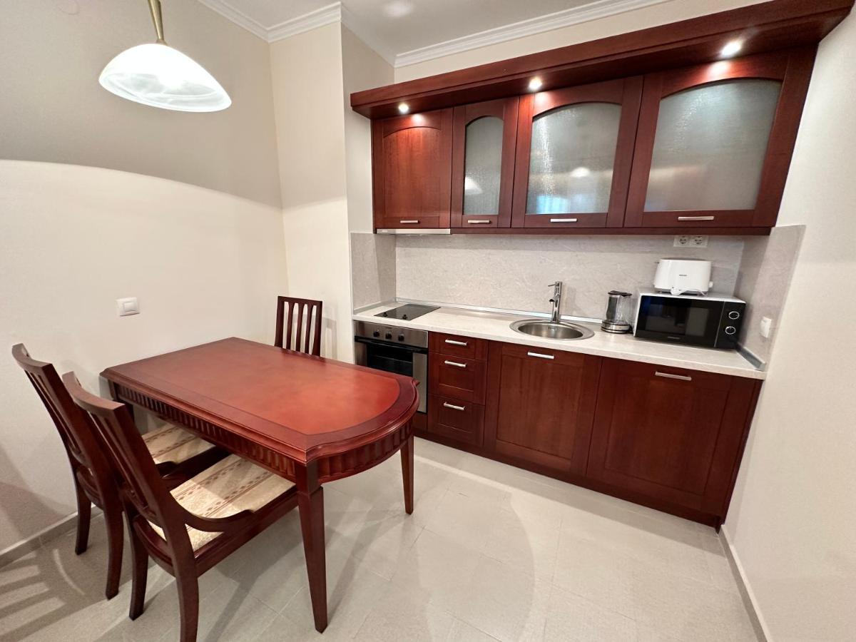 Great Apartments In Downtown Банско Экстерьер фото
