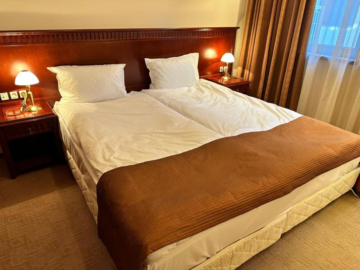 Great Apartments In Downtown Банско Экстерьер фото