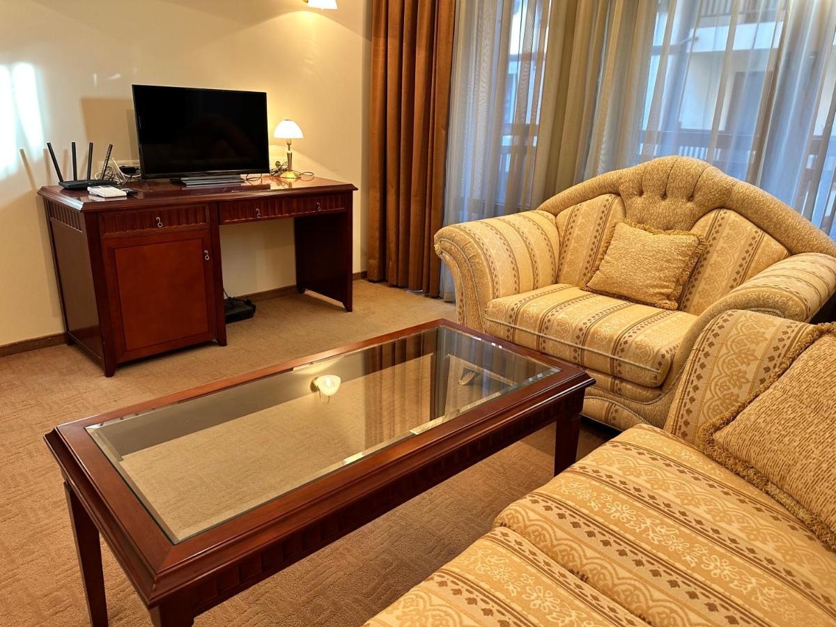 Great Apartments In Downtown Банско Экстерьер фото