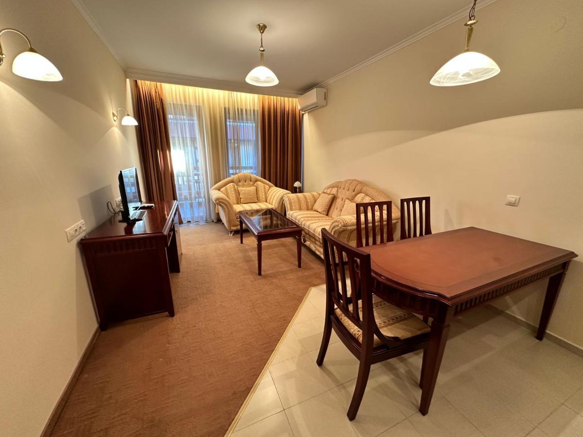 Great Apartments In Downtown Банско Экстерьер фото
