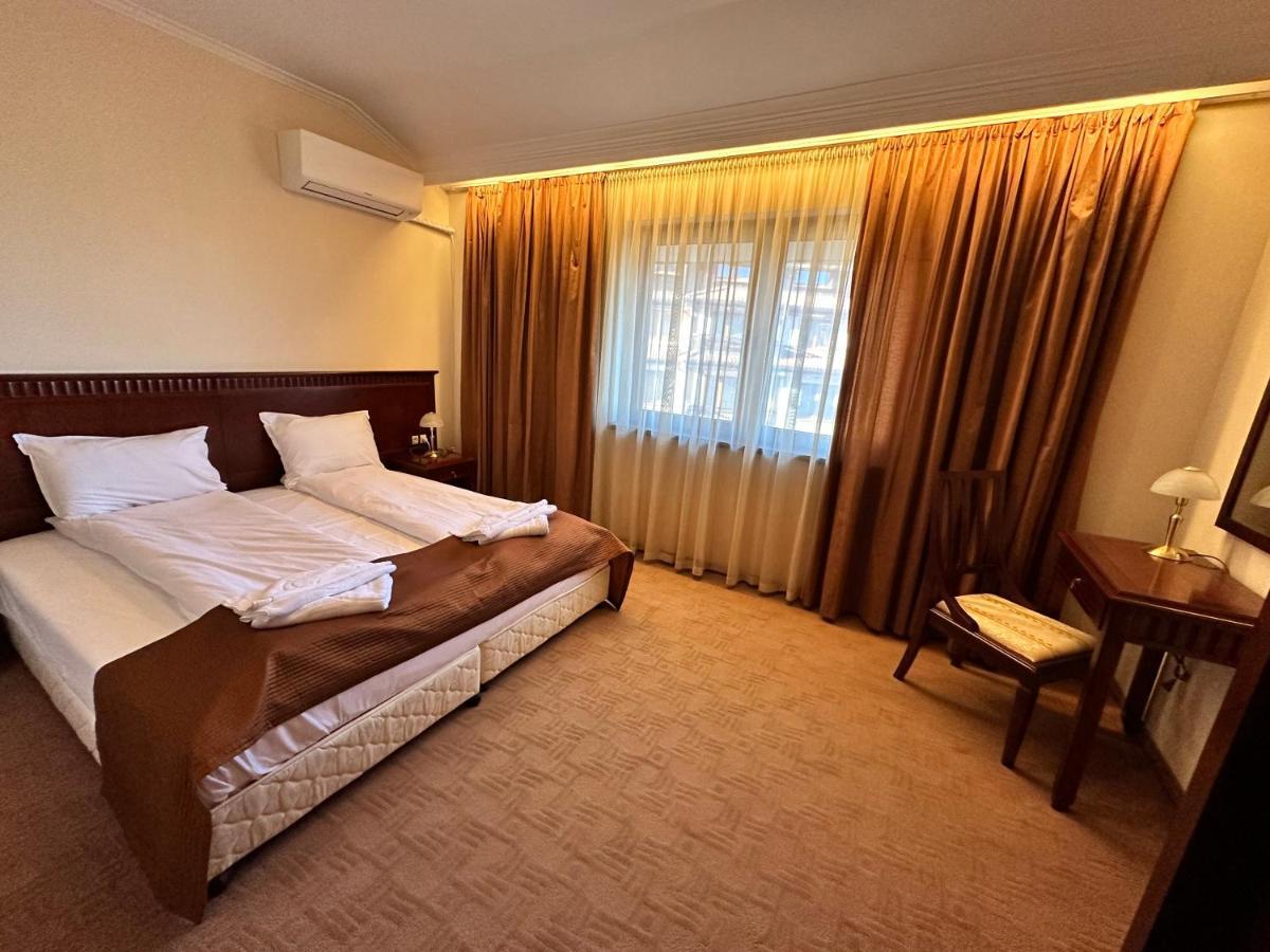 Great Apartments In Downtown Банско Экстерьер фото