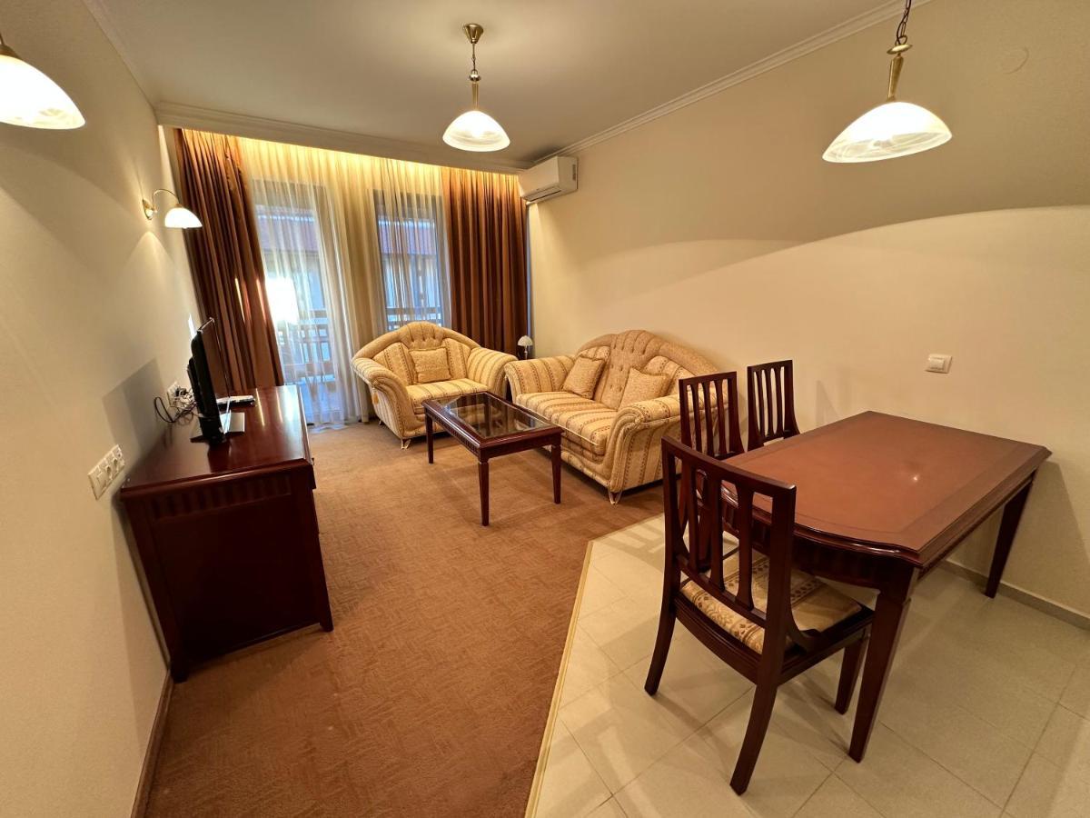 Great Apartments In Downtown Банско Экстерьер фото