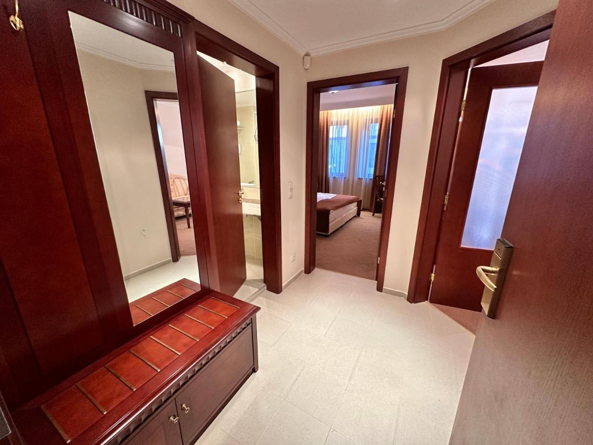 Great Apartments In Downtown Банско Экстерьер фото