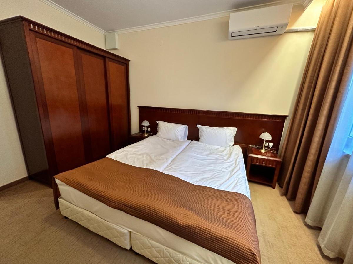 Great Apartments In Downtown Банско Экстерьер фото