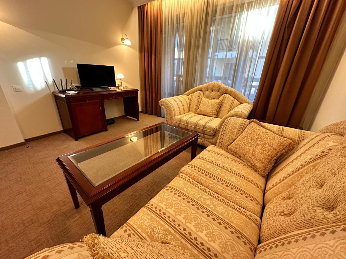 Great Apartments In Downtown Банско Экстерьер фото