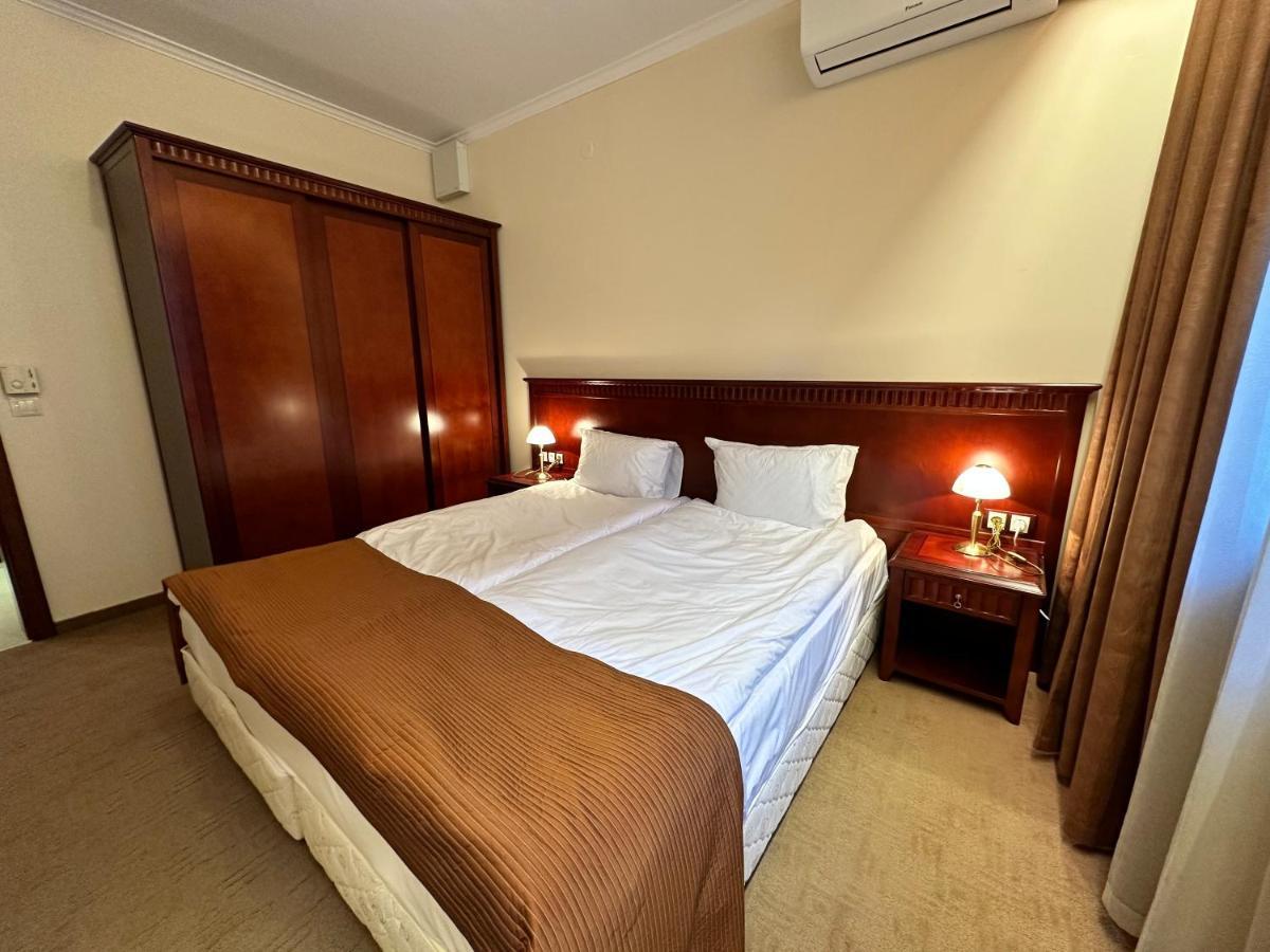 Great Apartments In Downtown Банско Экстерьер фото